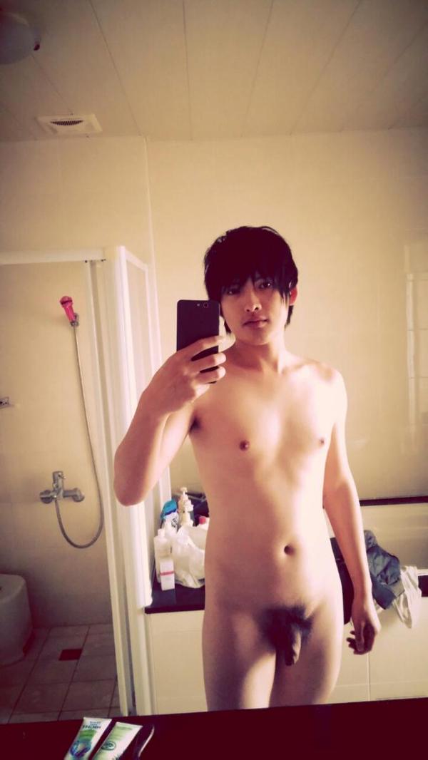 Asian Teen Boy Selfie